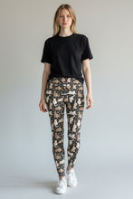 Load image into Gallery viewer, Playful Cat Leggings with pockets
